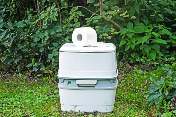 Best Luxury portable toilet rental  in Newport, WA