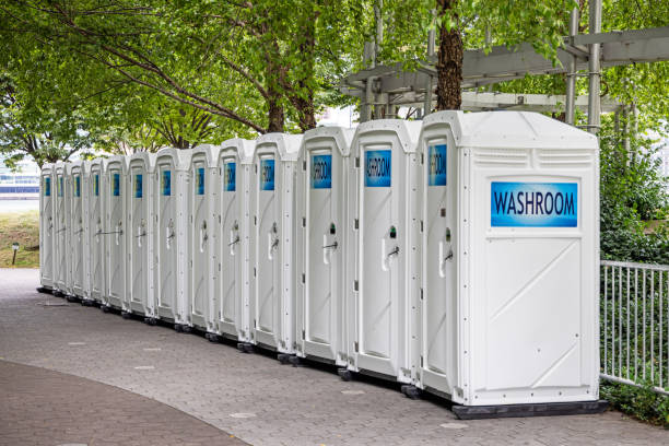 Best Portable toilet rental cost  in Newport, WA